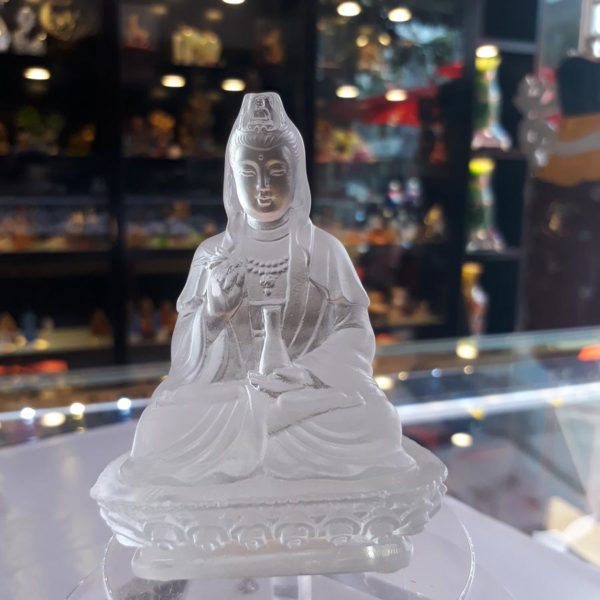 Tượng Phật Đá Lưu Ly