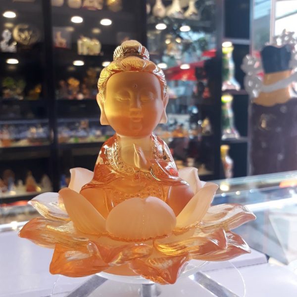 Tượng Phật Đá Lưu Ly