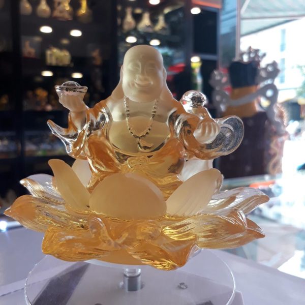 Tượng Phật Đá Lưu Ly