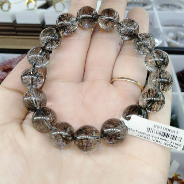 Vòng thạch anh tóc đen