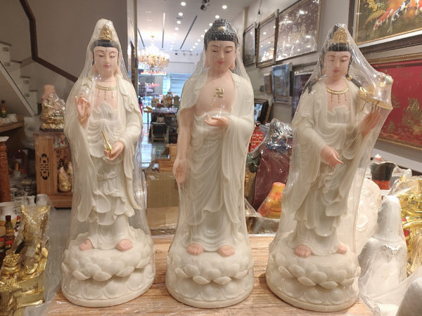 Tam thế phật đá trắng