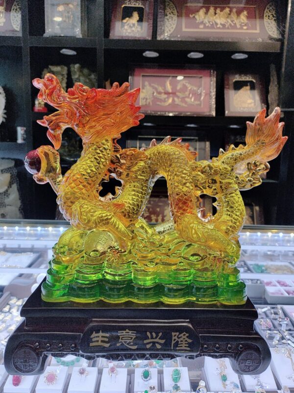 Tượng rồng giả lưu ly