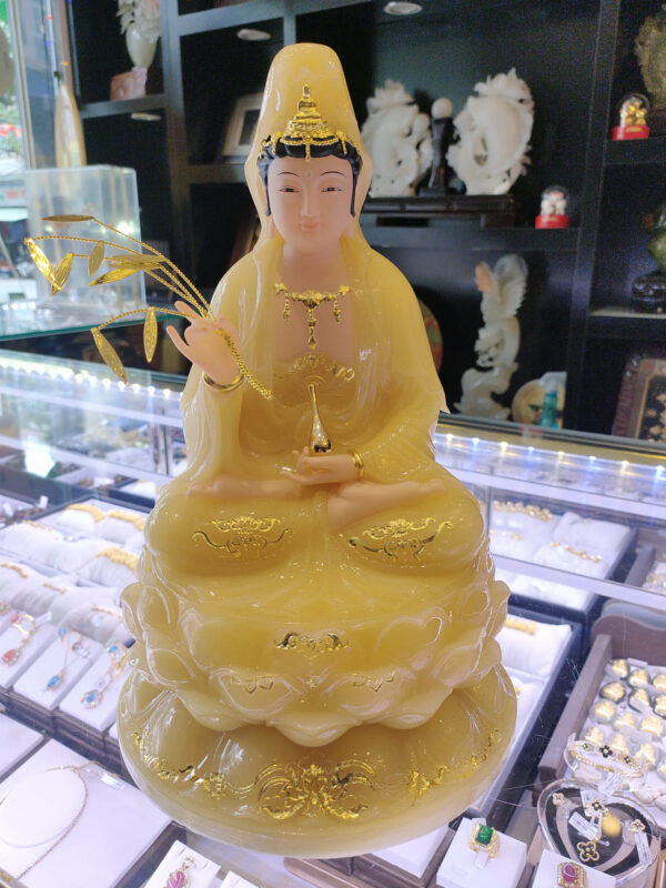 Tượng Phật bà đá TA vàng